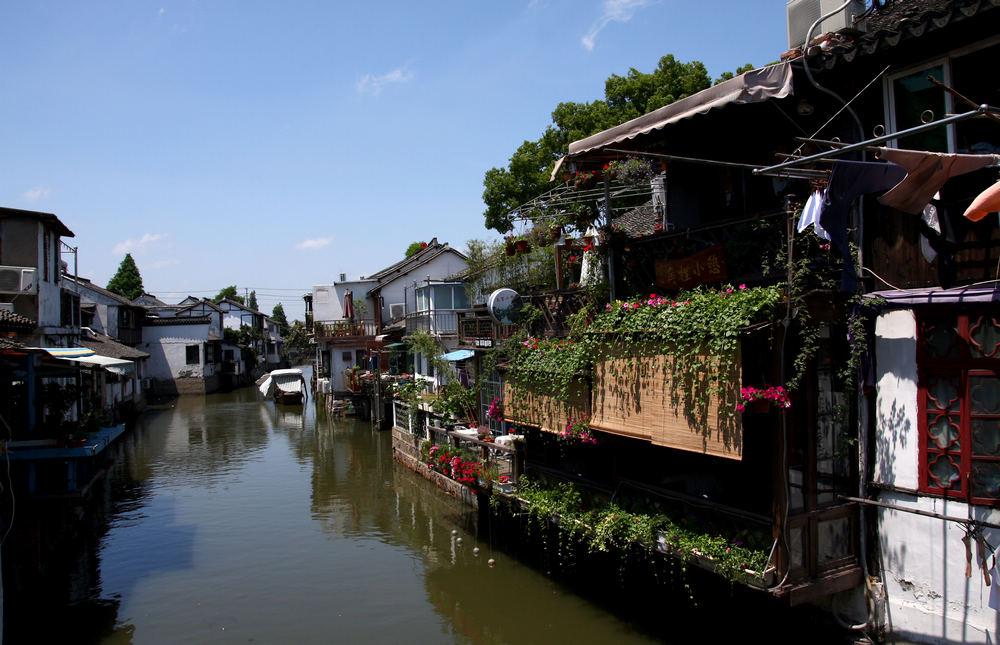 为什么同等地位的曹操跟刘备的差距这么大-探秘知识之星
